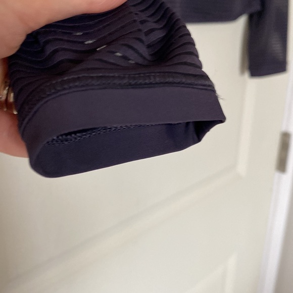 Lululemon Women’s Deep Plum Clear and Present Sheer Long Sleeve Shirt Small - Picture 4 of 9